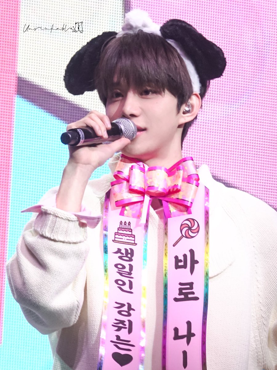 UnsinkableJJ's tweet photo. 생일인 강쥐🐶💗🍭

250219 정우 생파
#정우 #JUNGWOO 
#Jungwoo27thCandyParty
#우리_정우생일_축하하기로해 https://t.co/z9sOVbQr0I