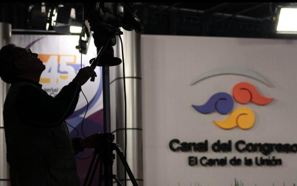 NoticiaCongreso's tweet photo. #EstoTeInteresa| Noticias del Congreso 20 años de acercar a la ciudadanía con el Parlamento

📰https://t.co/YeeH82eGd0 https://t.co/N1VkvIn6KD