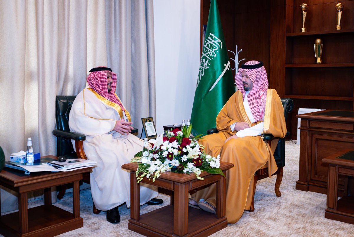 سمو أمير منطقة #المدينة_المنورة #سلمان_بن_سلطان، يزور محافظة #وادي_الفرع، ضمن جولاته الميدانية للاطلاع على سير العمل في المشروعات التنموية والخدمات المقدمة للسكان والزوار.