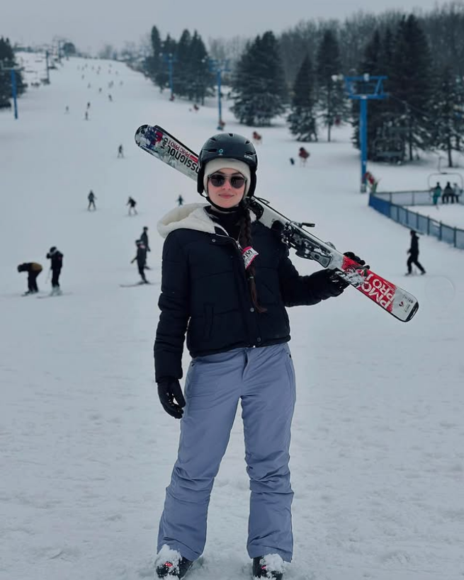 MtHollySki's tweet image. THE SLOPES ARE CALLING
Bundle up and hit the slopes of Mt Holly. All runs are open, the terrain parks are fantastic, and snow is wonderful. Skiing and snowboarding, Where the North Begins ...

#SkiMtHolly #SkiMichigan #goskimichigan #WhereTheNorthBegins