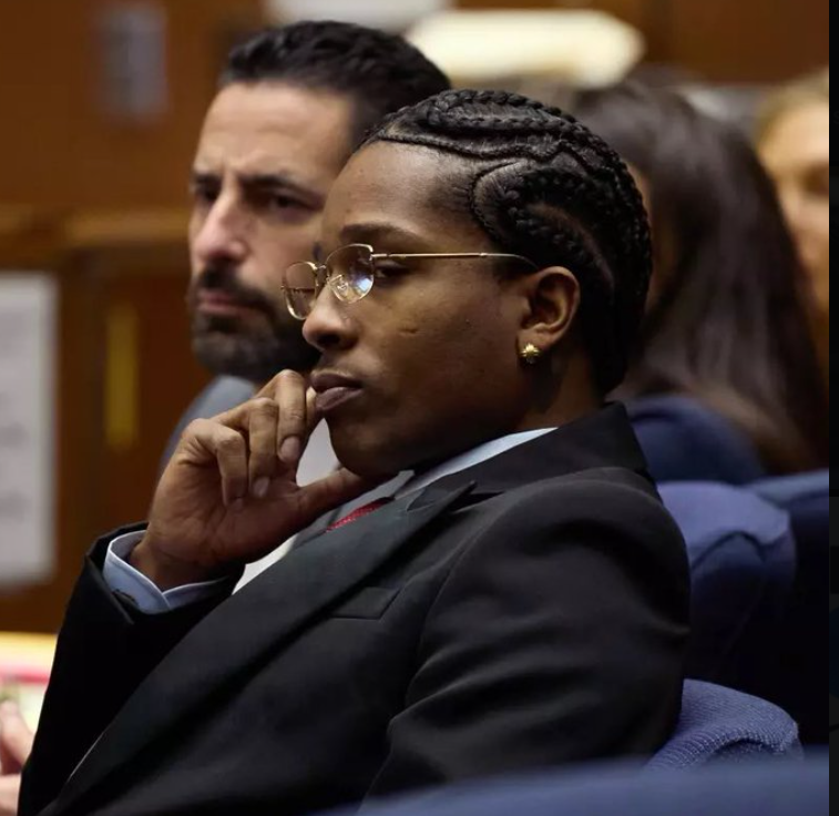 dipesh0406's tweet photo. A$AP Rocky Acquitted: Rapper Emotional After Not Guilty Verdict
Read Here:
https://t.co/GchScGEQGo
#ASAPRocky #NotGuilty #JusticeServed #Rihanna #CourtVerdict #HipHopNews #CelebrityTrial #LegalVictory #MusicIndustry #ASAPMob #BreakingNews
Image Credit : @FiscalPhenom https://t.co/LvoxcN7x2h