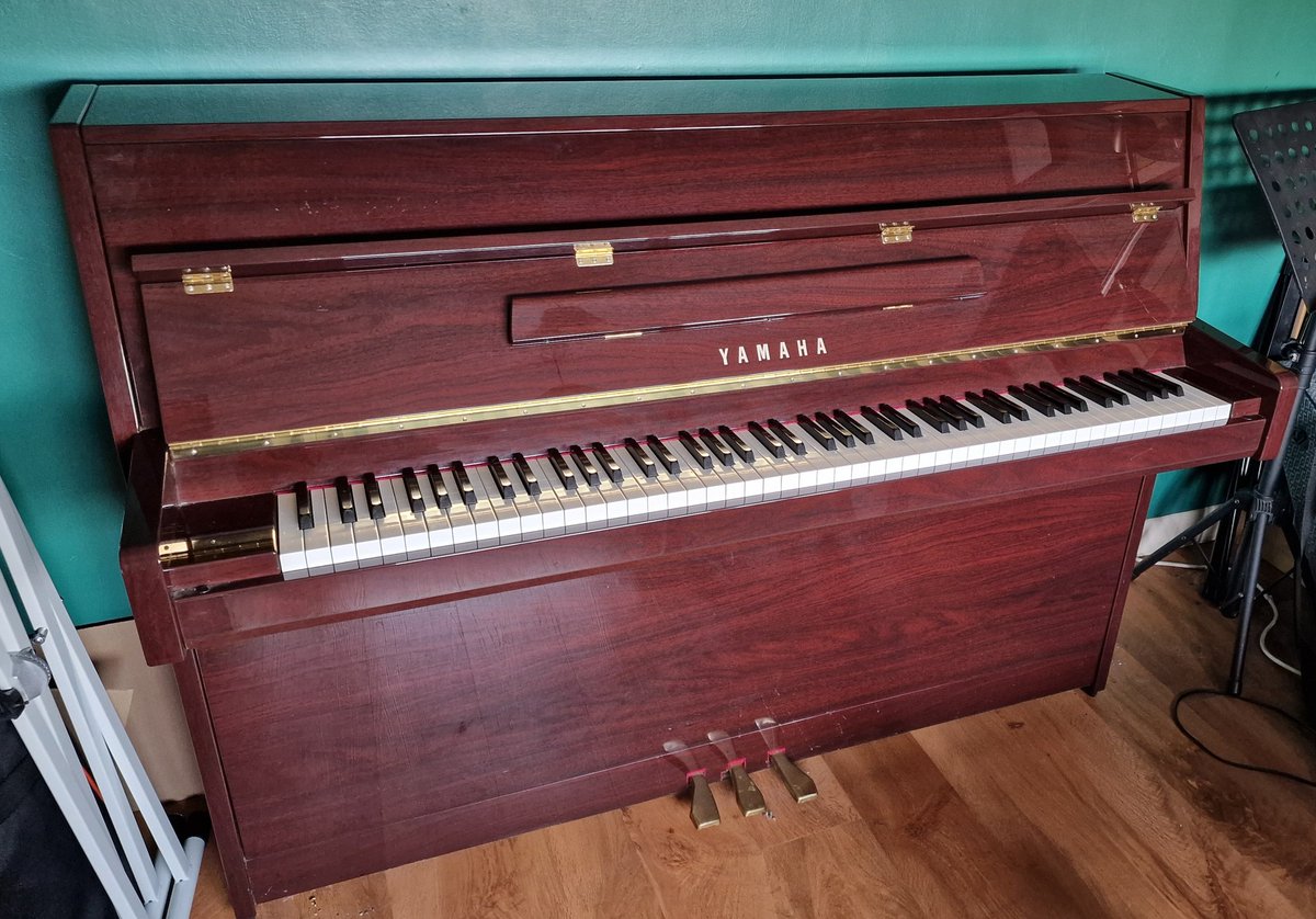 #Yamaha b1PM #piano *FOR SALE* on the #IsleofWight, £1600 ono. This piano is in lovely condition. Don't miss out, contact me now via my website iwpianotuner.co.uk