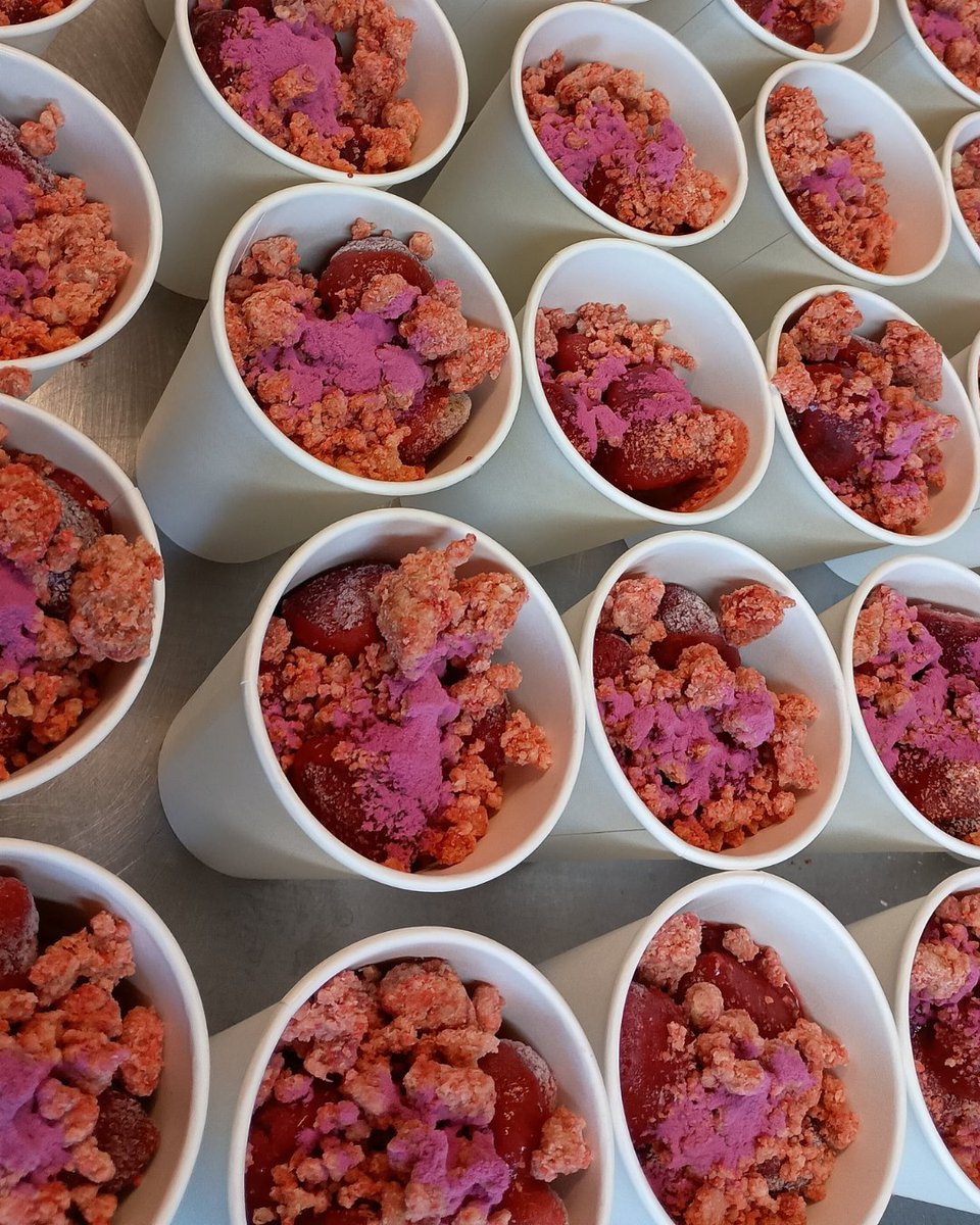 SaveTheChimps's tweet image. We're still swooning over the delicious Chimpentine's treat Chef Josh made! This Strawberry Jubilee w/ almond flour crumble & dragon fruit powder hearts was a hit! Our residents savored every bite. Pant-hoots to Chef for making the day extra special!