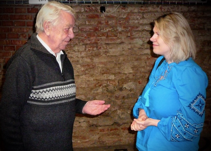 V Institutu Paměti národa v Pardubicích probíhá výstava Běloruská emigrace v meziválečném Československu: Kontext a Osudy. Na jejím vzniku se podílel Běloruský institut v Praze a <a href="/SKnihovna/">Slovanská knihovna</a>. Bylo nám ctí se zúčastnit vernisáže a propojit historické události s aktuální situací v