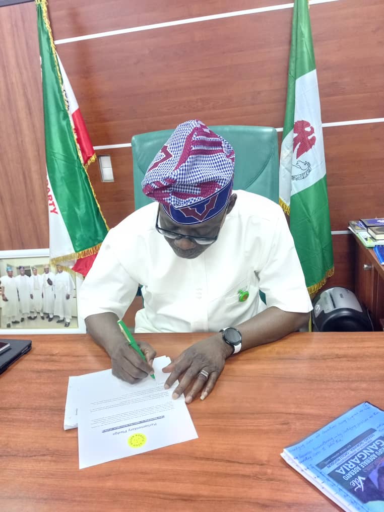 We are excited to announce that Honorable Adewale Morufu Adebayo has today signed the Stop Killer Robot Parliamentary Pledge. The pledge remains a symbolic commitment of Parliamentarians to encourage governments to begin negotiations on an international treaty on AW.