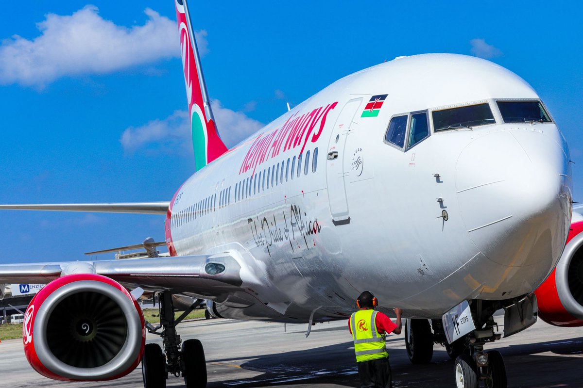 Congratulations to @officialkenyaairways on the latest addition to their fleet – the #Boeing 737-800!  Wishing you more business and more growth.  

#kenyaairways #Boeing737800 #newfleet #businessgrowth #aviationsuccess #FlyingHigh #KAAO #prideofafrica #AirOperators #kaaomember
