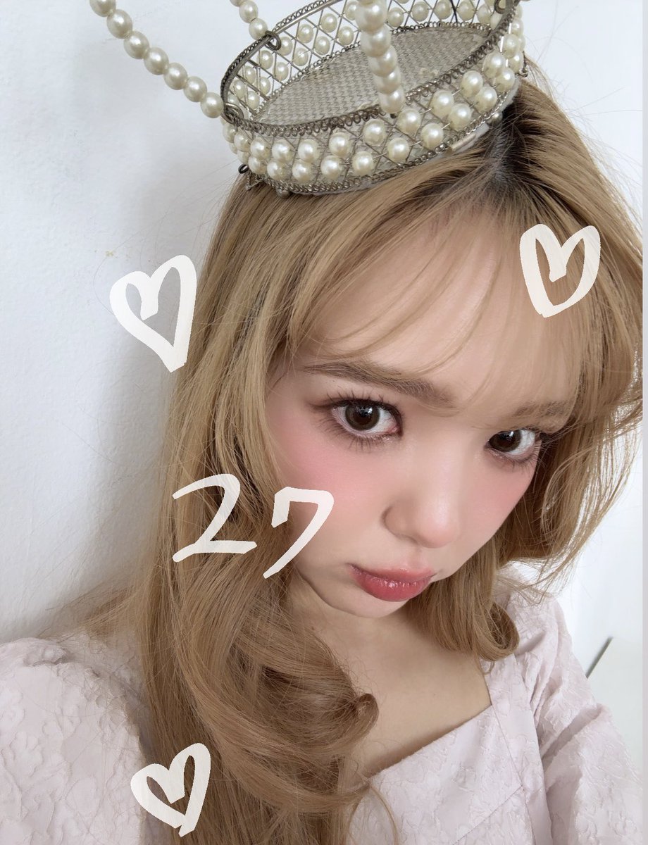 27歳なりました🌹🎀 自分が27歳なんて結構驚き♡ 27歳も楽しく真面目に