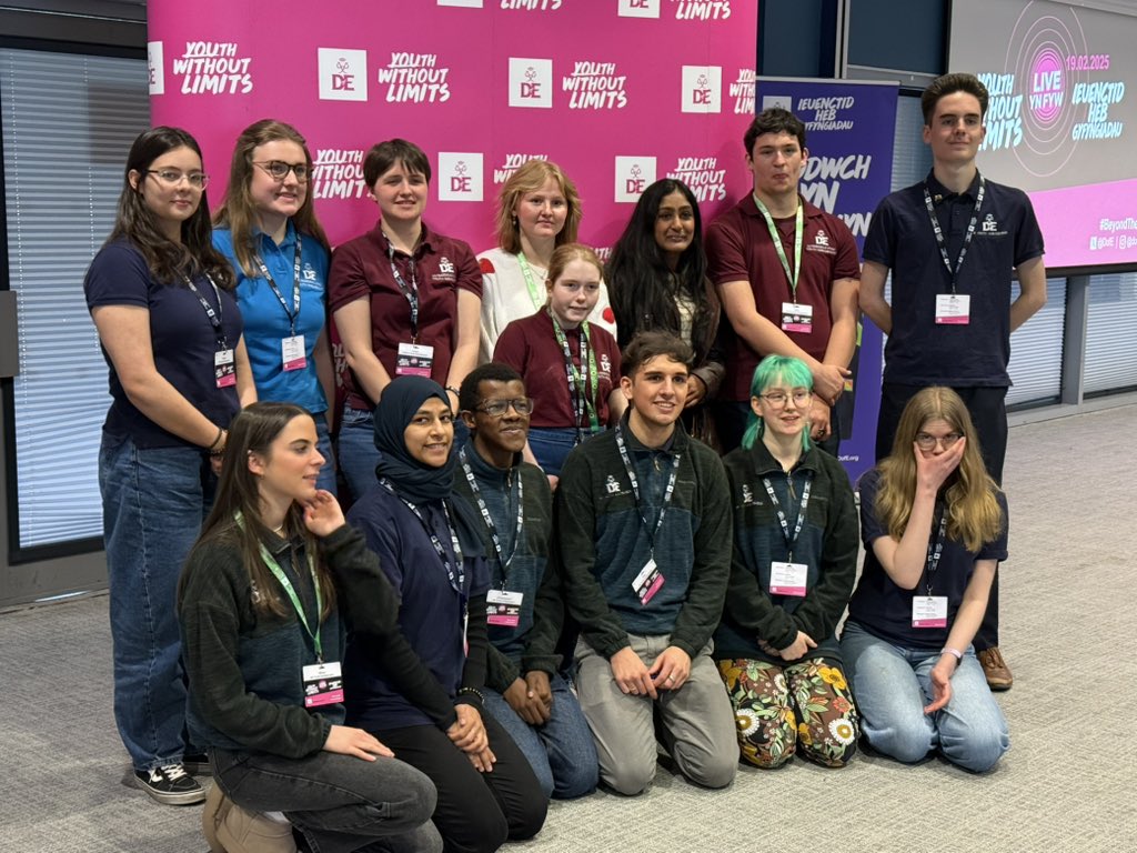 DofE Wales | Cymru tweet media