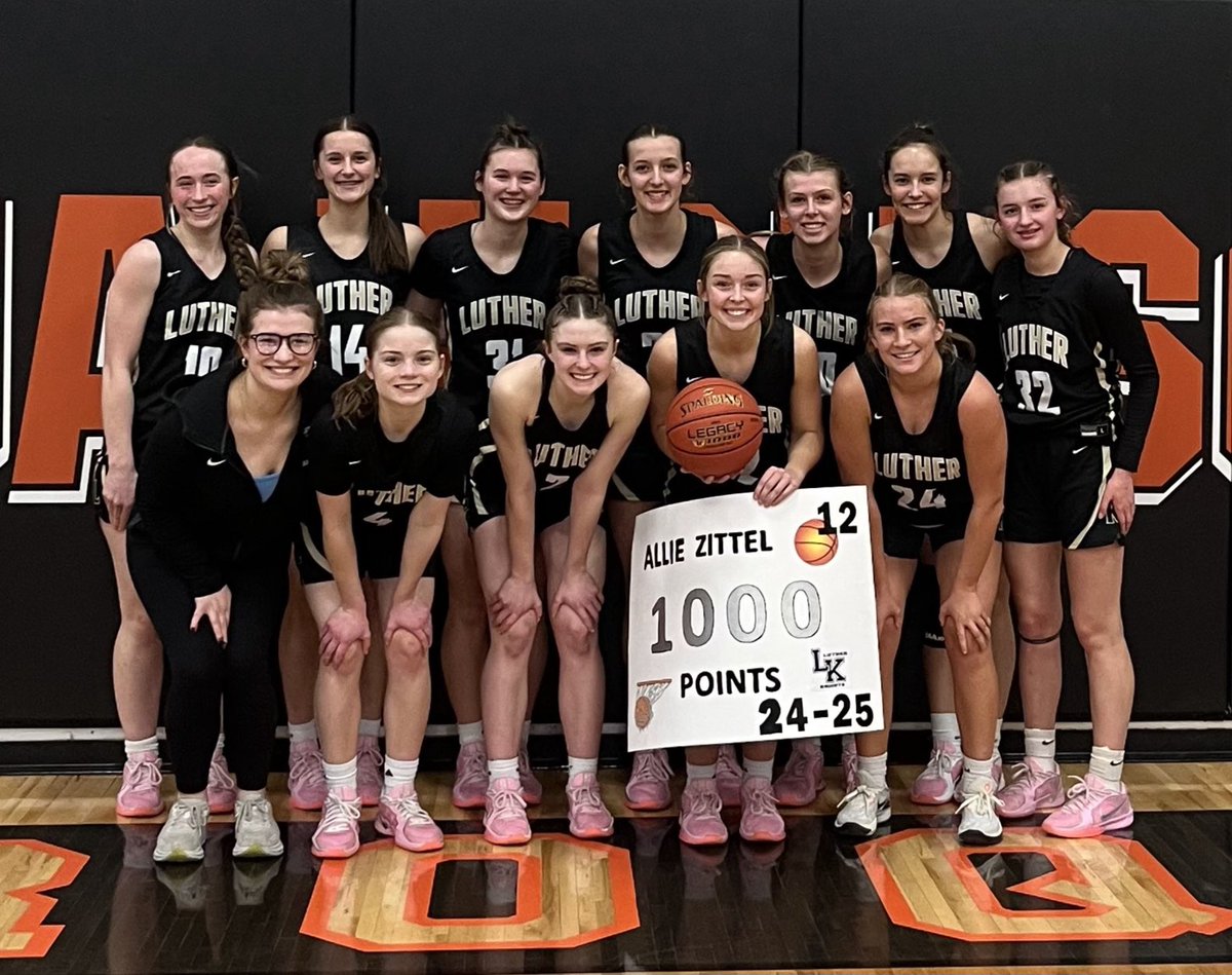 🎉 CONGRATULATIONS to future NIACC Trojan Allie Zittel on scoring 1000 career points!! 🥳1️⃣0️⃣0️⃣0️⃣!!!
We are so excited Allie will be lighting up the scoreboard here in Mason City next season!!! 🔥🏀🔵🟡
#AllieZittel
#FutureNIACCTrojan