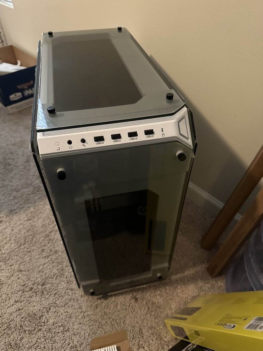 StormWi84247348's tweet image. Update: just wanted to share the progress of the new pc build that some of yall might remember ^^ YEP WERE STILL WORKING ON IT. #computerbuild #twitch #streamer