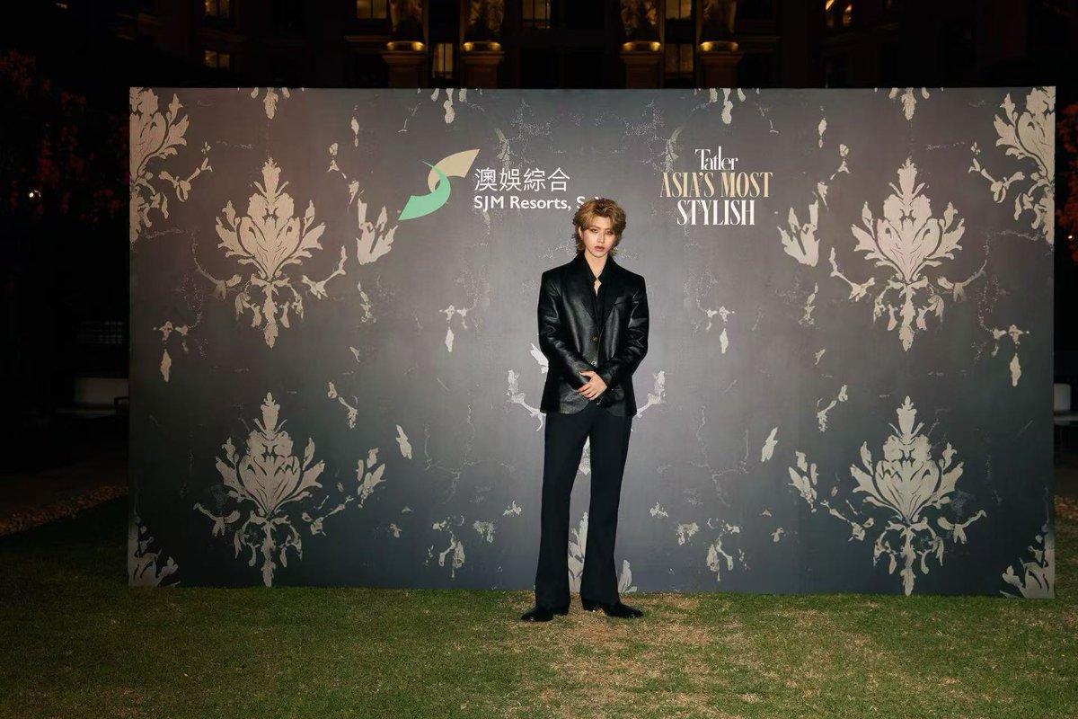 kun_officialx's tweet photo. stylish in macau.

@TatlerAsia #KUN #AsiasMostStylish https://t.co/26OzrFodKb