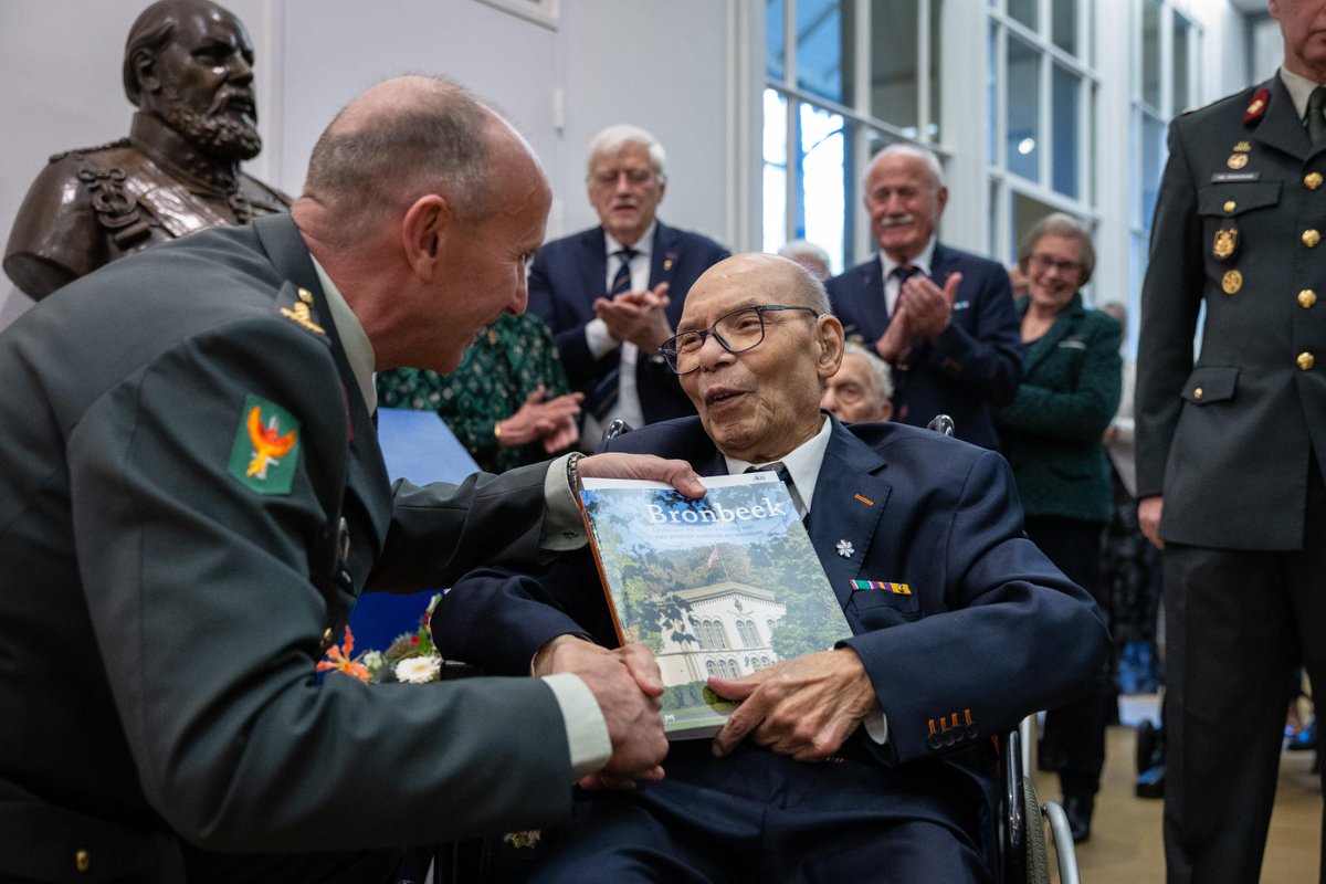 Museum Bronbeek tweet media