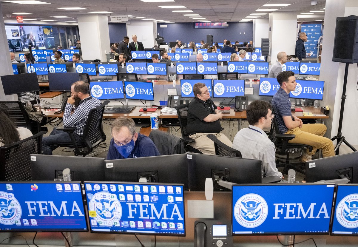 mattvanswol's tweet image. 🚨#BREAKING: Sources inside of FEMA are confirming that President Trump&apos;s new leadership is:

&quot;Making a list of everyone that worked in climate, environmental justice, equity, DEI initiatives...&quot;

A FEMA staffer was caught saying:

“This will impact the majority of our staff...&quot;