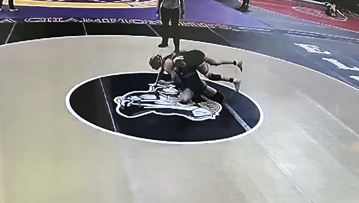 EHS Activities and Athletics (@ehs_activity) on Twitter photo 🚨 NSAA Girls 🤼♂️ Championship🚨
Consolation Rds: <a href="/AntlersGirls/">Elkhorn Girls Wrestling</a>
E. Japp vs (Bennington)
Wins & advances (1-0)
H. Sutton vs. (Kearney)
Loses in tight battle in 3rd pd. (0-2)
K. Hecht vs. (L. East)
Loses by 🧷 in 2nd pd. (0-2) 🚨 NSAA Girls 🤼♂️ Championship🚨
Consolation Rds: <a href="/AntlersGirls/">Elkhorn Girls Wrestling</a>
E. Japp vs (Bennington)
Wins & advances (1-0)
H. Sutton vs. (Kearney)
Loses in tight battle in 3rd pd. (0-2)
K. Hecht vs. (L. East)
Loses by 🧷 in 2nd pd. (0-2)