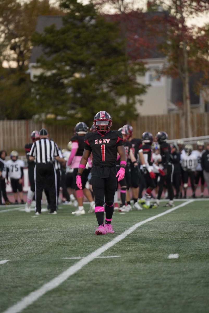 After a great talk with <a href="/CoachTosches/">Casey Tosches</a> I am blessed and happy to receive my 3rd offer from <a href="/KingsCollegeFB/">King's Football 🏈</a> 🟡🔴⚫️