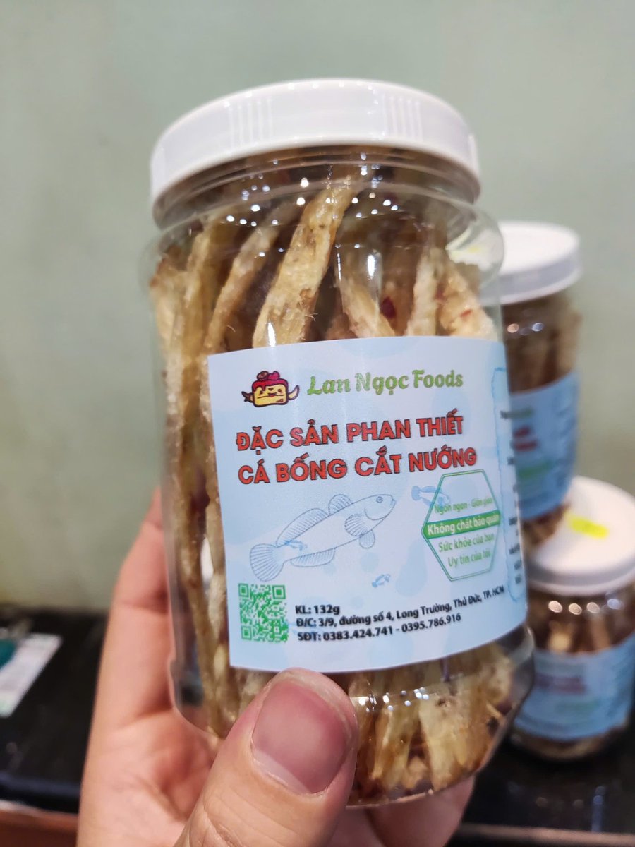 lethanhliemlogs's tweet photo. Nhà em mới cập bến mấy bộ món ăn vặt khô siêu ngon đây ạ! 🌟 Logo tự thiết kế nên hơi ngố xíu, nhưng chất lượng đồ ăn thì bao đỉnh luôn nha! 📢
Có sẵn menu cho cả nhà chọn thoải mái, inbox liền tay để em chốt đơn nè! 🛒 #ĂnVặtNgon #MlemMlem #OrderLiềnTay https://t.co/3zxbQodTfO