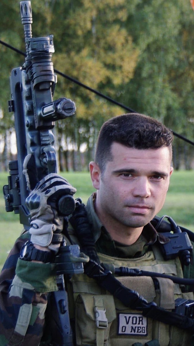 Le 19 Février 2013, l'adjudant Harold Vormezeele du groupement des commandos parachutistes du 2e régiment étranger de parachutistes tombait au combat au cours d'un accrochage sous les balles enemies d'une rare violence.

Ne jamais oublier. 🖤