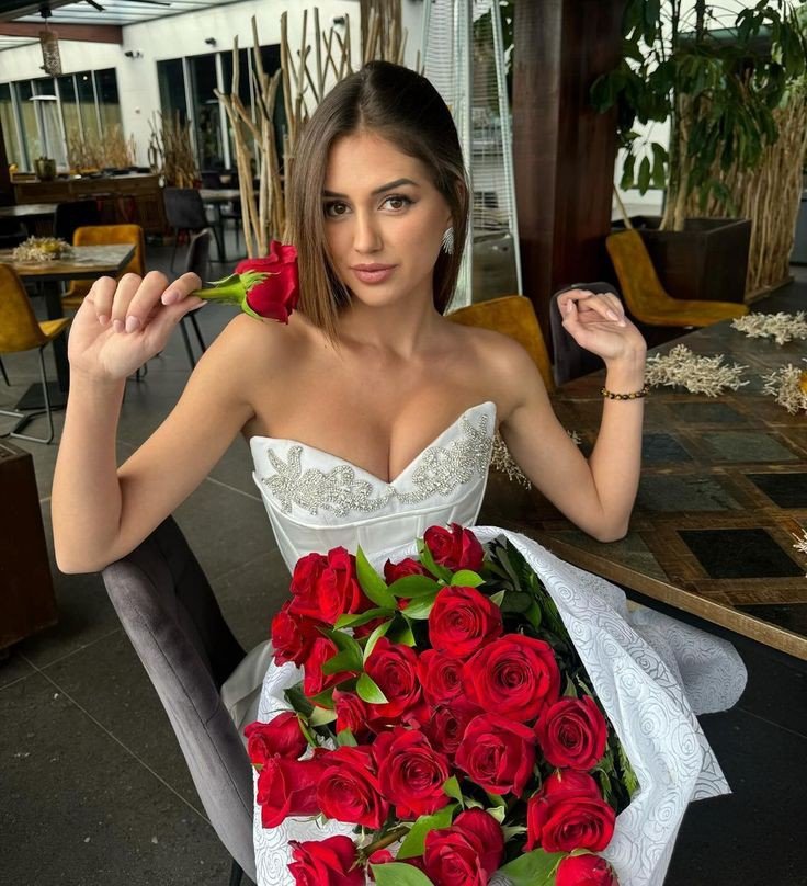 ¿Veis a Maica Benedicto como finalista de #ghdúo3? #GH19F #GH20F
❤️ Sí
🔁 No