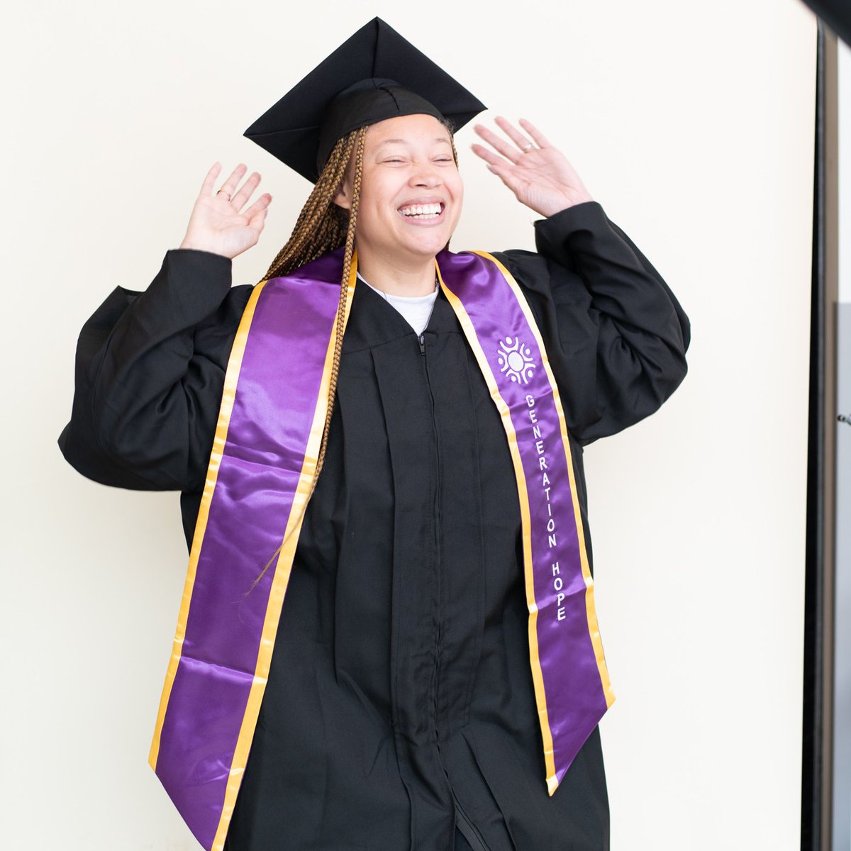 Applications for our Scholar Program are still OPEN! 
If you’re a teen parent pursuing your college degree in the D.C. metro area, Greater New Orleans or Dallas-Fort Worth, Generation Hope is ready to walk with you every step of the way 💜
🔗 Apply now generationhope.org/scholar-program