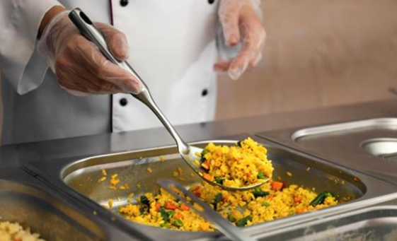 FoodServiceEsp's tweet photo. 📰La #RestauracióColectiva en España facturó 3.842 millones de euros en 2024, su mayor cifra tras la pandemia

📈El sector en España ha recuperado los niveles de facturación previos a la crisis sanitaria del Covid-19

Noticia completa en ▶️https://t.co/wCpVMgKGUA https://t.co/ZlM4SpVKaK
