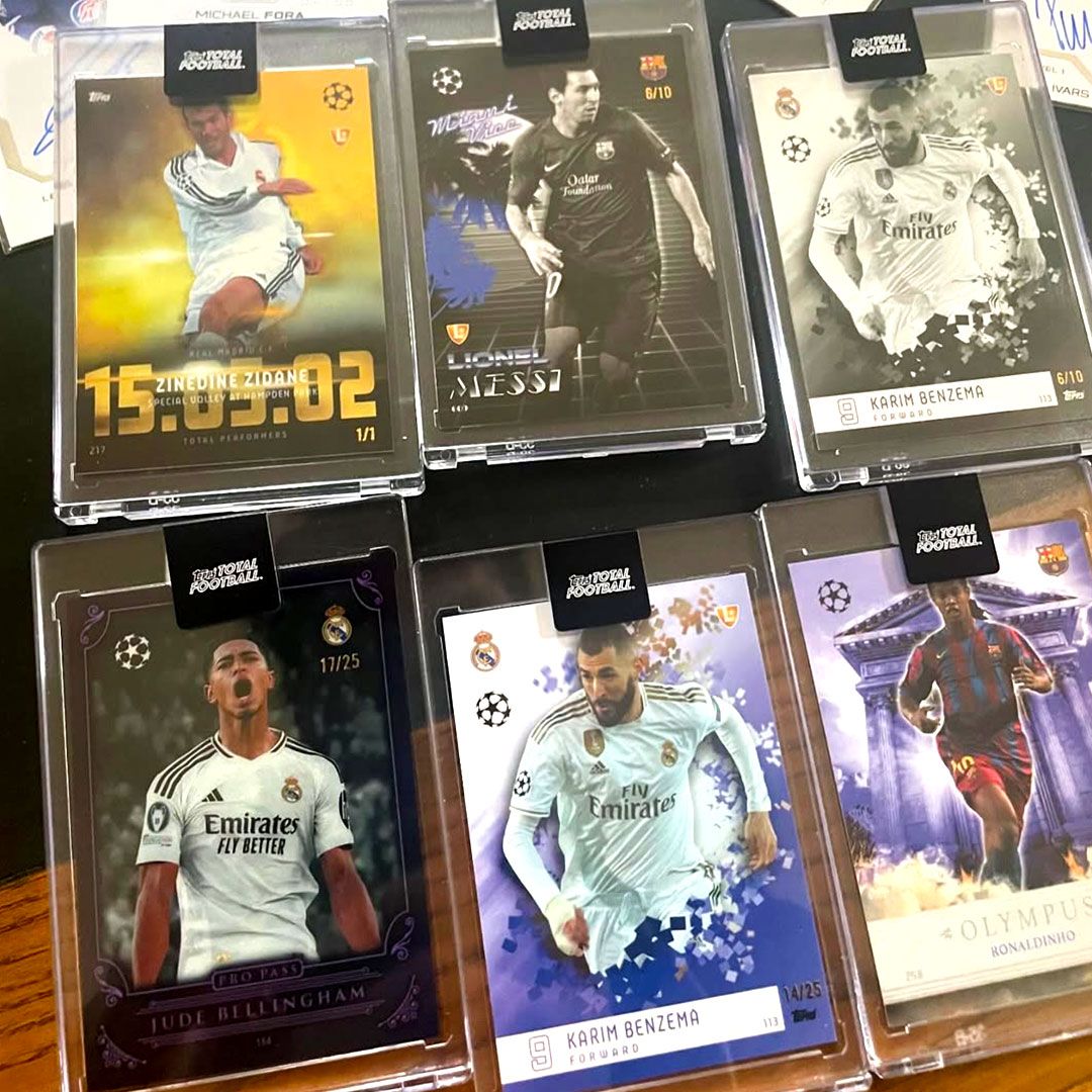 totalfootballgm's tweet image. Check out these photos from some of our incredible fans showing off their printed cards! #CardCollection