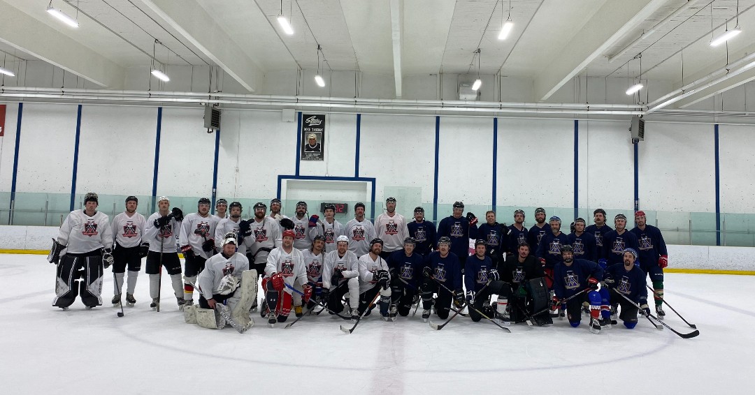 ECAManitoba's tweet photo. The first-ever ECAM vs. MCAM hockey game was a great matchup! ๐
ECAM came out on top against MCAM in the hockey match with a 6-2 victory!
#ECAMvsMCAM #HockeyMatch https://t.co/QTGwuebnOi