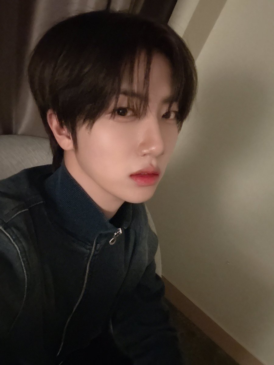 가끔 이런 mood🌀 
#원진