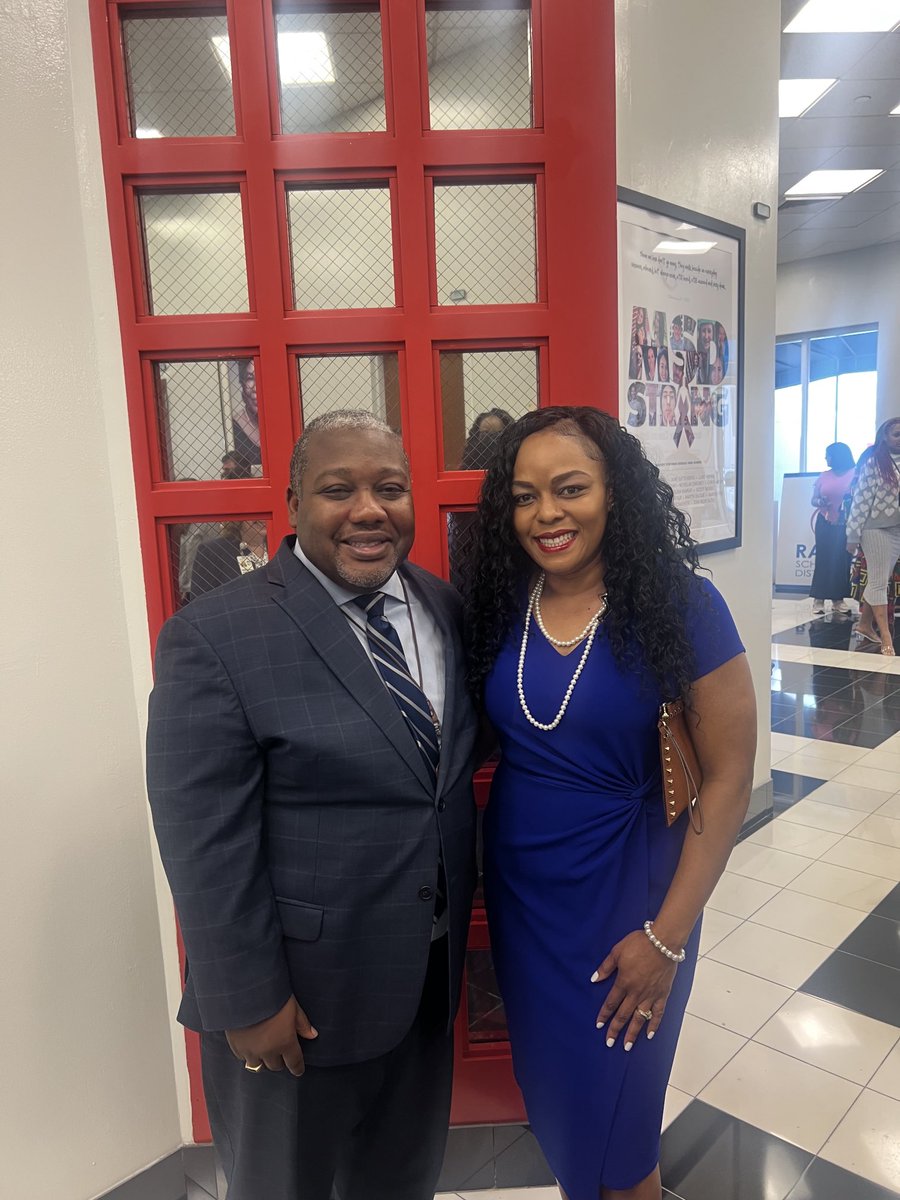 Central Region Superintendent (@centralbcps) on Twitter photo Ladies and Gentlemen…
Introducing the new principal of North Side Elementary
Principal Marilyn Guitand!!!
<a href="/BCPSLeadership/">BCPS Leadership</a> <a href="/BCPS_DeputySupt/">BCPS_DeputySupt</a> <a href="/browardschools/">Broward Schools</a> Ladies and Gentlemen…
Introducing the new principal of North Side Elementary
Principal Marilyn Guitand!!!
<a href="/BCPSLeadership/">BCPS Leadership</a> <a href="/BCPS_DeputySupt/">BCPS_DeputySupt</a> <a href="/browardschools/">Broward Schools</a>