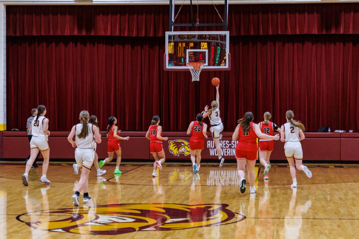 Varsity Girls beat Tawas 40-20 last night

Lillie Maser - 12p
<a href="/AnaleisMing/">Analeis Ming</a> - 7p, 10a
Adelaide Bauer - 7p
<a href="/sophie_fox2027/">Sophie</a> - 5p, 10r