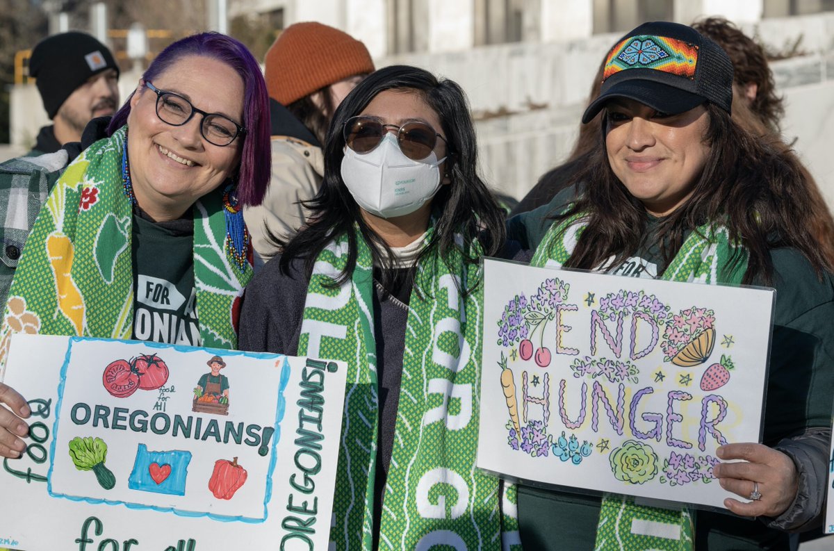 There has always been an undercurrent of anxiety among undocumented populations seeking food assistance. Food banks and pantries are doing what they can to ease anxiety that's now on the rise -- mostly by putting out the welcome mat for immigrants. foodbanknews.org/food-banks-and…