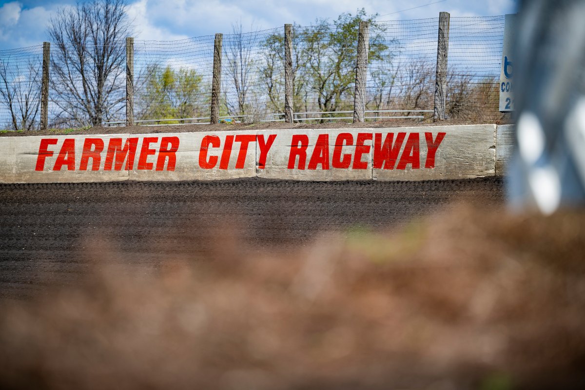 5️⃣ 0️⃣ 𝗠𝗢𝗥𝗘 𝗗𝗔𝗬𝗦...

It's not too late to make your plans for the #XtremeOutlaw Midget season opener at Farmer City Raceway for the #Illini100, April 10-12!

🎟️ bit.ly/25Illini100Tix