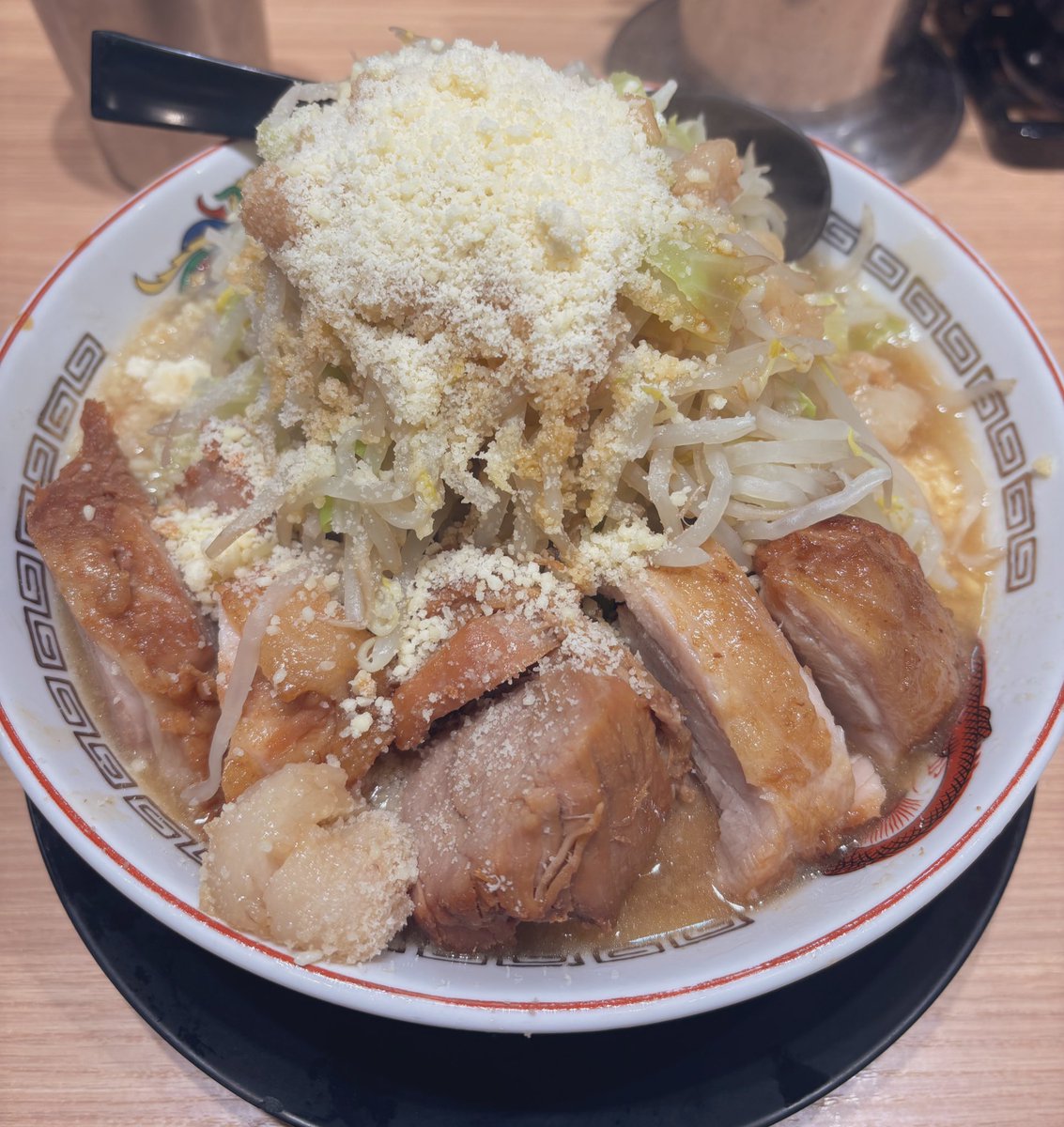 ya_routine's tweet photo. 夕飯、蕎麦と鶏胸肉。
昨日の夕飯と違いすぎるって。on/offの切り替え���激しい。 https://t.co/ktAWDoZaC4