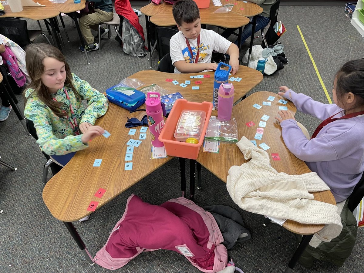 Mrs.Guajardo (@guajardo_jhe) on Twitter photo I’m so thankful for parent volunteers! Our Tuesday crew cut so many letters for our newest Structured Literacy Module. Here they are being put to good use! #hayeshawks I’m so thankful for parent volunteers! Our Tuesday crew cut so many letters for our newest Structured Literacy Module. Here they are being put to good use! #hayeshawks