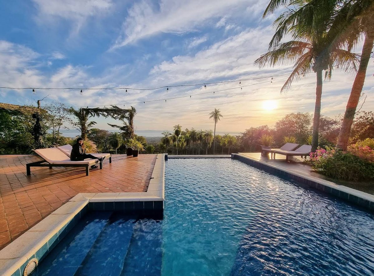 Crypto Investors: Why let taxes chip away at your crypto gains? 🇵🇾  Paraguay offers: 0% tax on foreign income. Freedom to trade, grow, and  invest. No capital gains tax. Your portfolio deserves