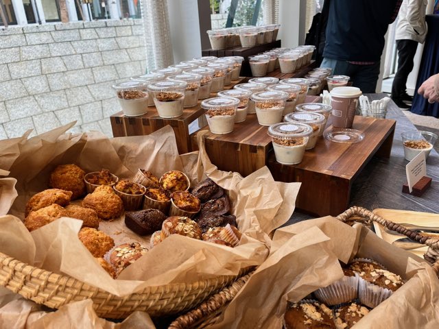 RyanZauk's tweet photo. ☕️ SF Fintech - we’re kicking off our 2025 SF Fintech coffee next Wednesday the 26th with @SiliconVlyBank 

Swing by for coffee, breakfast, &amp; good fintech folks between 8:30-10:30am. Would be great to see you all! Register below

Pics from 2024:

https://t.co/fwW2srdS8v https://t.co/qcCXKB9HRn