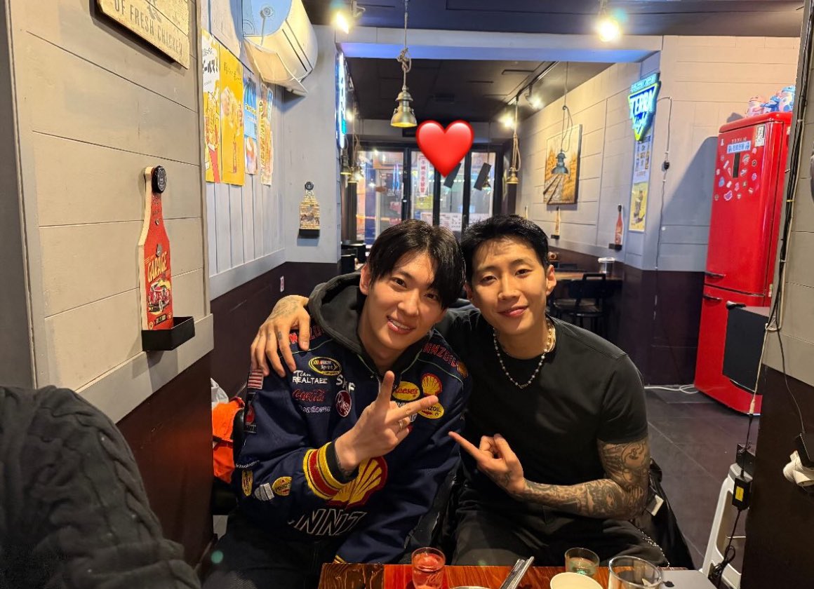 헐 고화질로도 떳네?
타투팸이네  😘😘