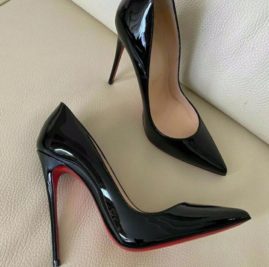 eğer bir insan olsaydın sana aşık olurdumm ❤️