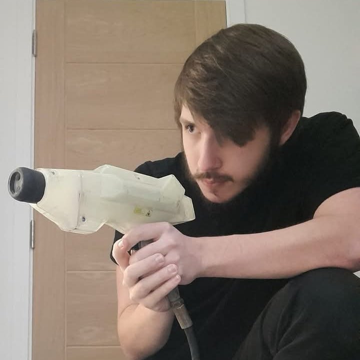 Prepare to DUEL 🏚👻🧟‍♂️🔫