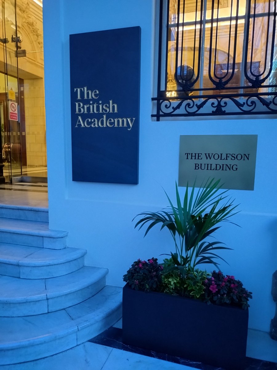 dinakafiris's tweet photo. A huge thank you to @BSAthens and @BritishAcademy_ for an informative evening, especially to the Chair Sir Roderick Beaton, Director Professor Rebecca Sweetman, and Oxford Professor of Poetry @ae_stallings for making the annual open lecture available to the British public. https://t.co/8eYfKkWxHq