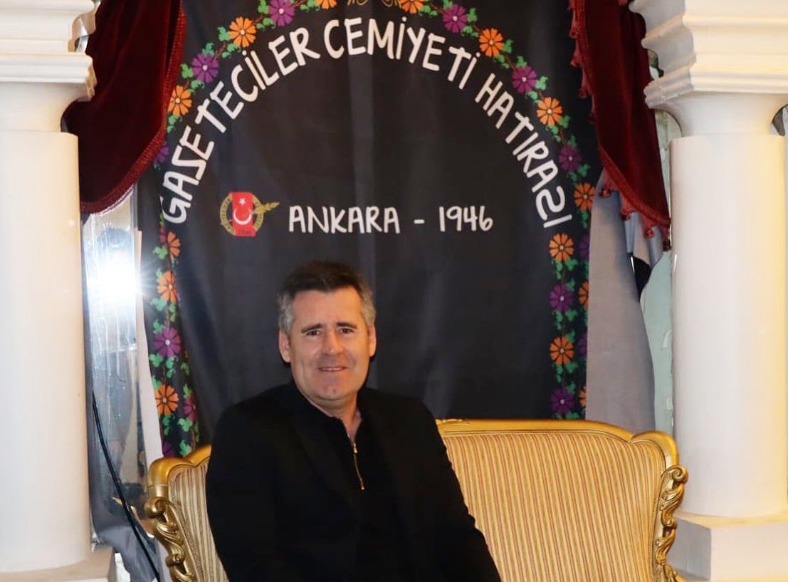Türkiye Gazeteciler Cemiyeti Yönetim Kurulu Üyesi Güray Soysal ve değerli gazeteciler Ahmet Temürtürkan, Orhan Karadağ ve Metiner Erdem’in konuğu olarak bugün Ankara genel merkezdeydik. 

Kulüp Menejerimiz Ali Ekber Düzgün’ün de katıldığı ziyarette Gençlerbirliği’mizin sportif