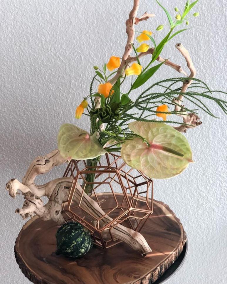 FloralDesign510's tweet photo. Trying to find custom floral design? Floral Design Studio is here to help! https://t.co/BReyVc7s7r #FlowerDesignServices #ProfessionalFloralDesign #WeddingBouquetsFremont https://t.co/82ULTO1qDc