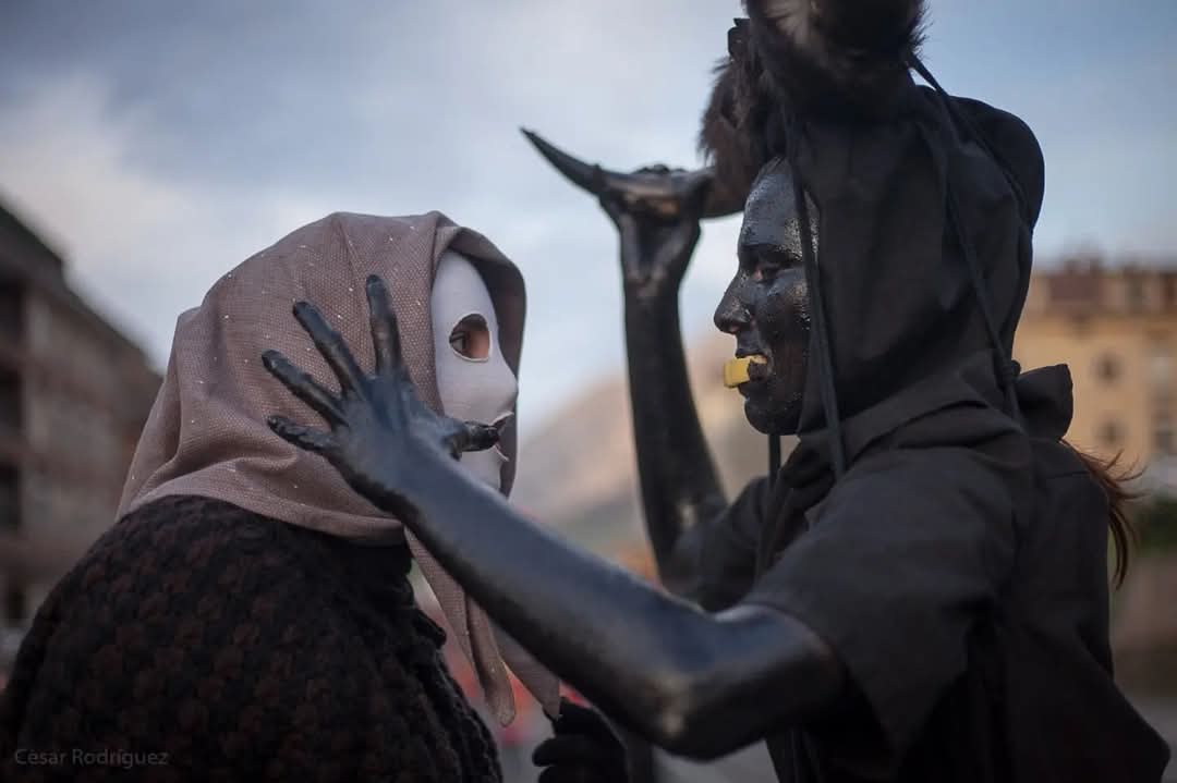 Diablos y las Mascaritas de Luzón (Guadalajara) - Viajar a Guadalajara Provincia.-Itinerarios - Foro Castilla la Mancha