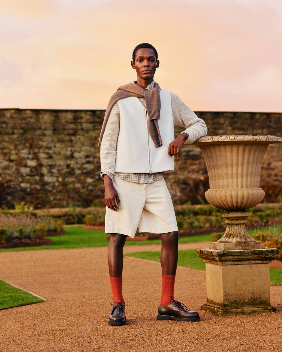 For Spring Summer 2025, we are delighted to include new men’s and women’s lifestyle staples to complement our core knit offering. Smartly tailored outerwear, shirting and suiting evolve our status in the modern wardrobe.

johnsmedley.com

#johnsmedley #newin