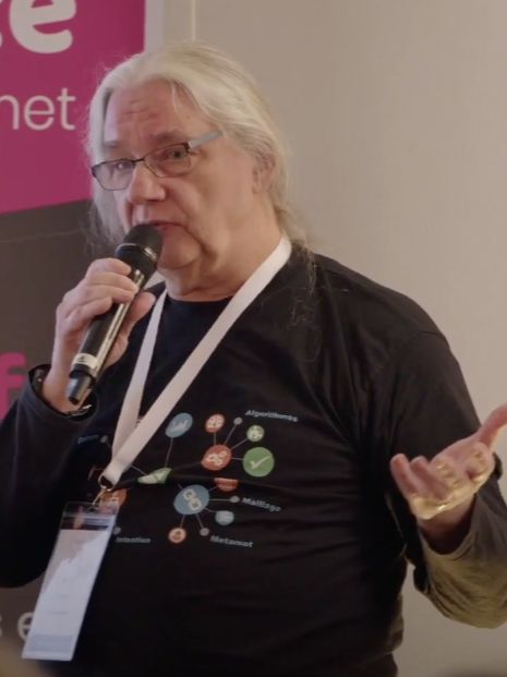 C'est avec une immense tristesse que je vous annonce le décès de Christian Méline, emporté subitement par une crise cardiaque. 

Nos pensées les plus sincères vont à sa famille, à laquelle nous nous engageons à apporter tout le soutien nécessaire dans cette épreuve douloureuse.