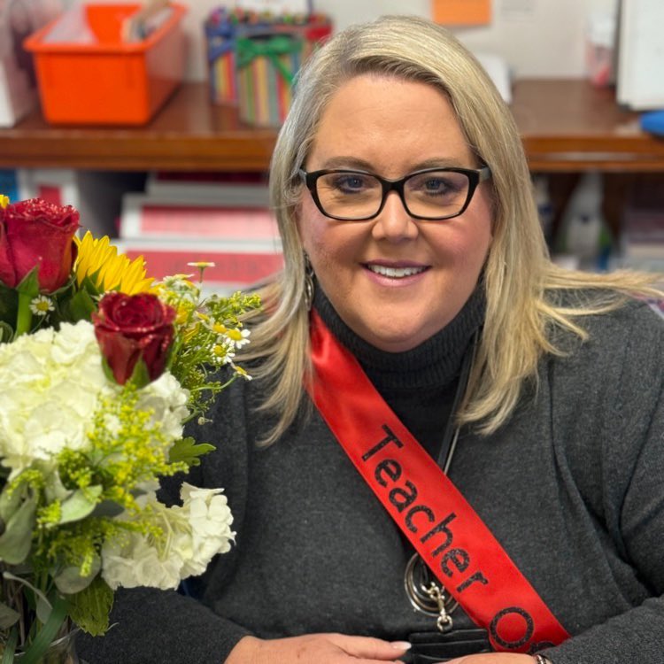 Humble ISD Dyslexia (@hdyslexia) on Twitter photo We cheer for this Teacher of the Year from <a href="/HumbleISD_ESE/">Eagle Springs Elem</a>! Thank you <a href="/ssbaker1969/">Stephanie Baker</a> for all you do! 📣📣📣 #Dyslexia #ShineALight We cheer for this Teacher of the Year from <a href="/HumbleISD_ESE/">Eagle Springs Elem</a>! Thank you <a href="/ssbaker1969/">Stephanie Baker</a> for all you do! 📣📣📣 #Dyslexia #ShineALight