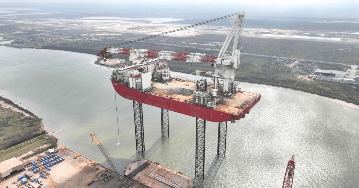 MarineInsight's tweet photo. First U.S.-built Wind Turbine Installation Vessel Undergoes Sea Trials
Read the news here 👉https://t.co/knbD0HBdwS
#US #WTIV #Maritime #MarineInsight #Merchantnavy #Merchantmarine #MerchantnavyShips https://t.co/nnRTOTeLb0
