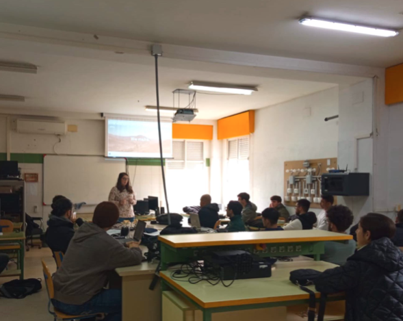 IPHGrupo's tweet photo. Conectando con el talento del futuro 🚀 

Hemos visitado el IES Pintor Pedro Gómez para compartir con los alumnos de Grados Superiores en Telecomunicaciones y Electrotecnia nuestra visión y oportunidades de prácticas.

💡 Gracias por la acogida! ¡Esperamos veros pronto! https://t.co/aWGC6NOAyR