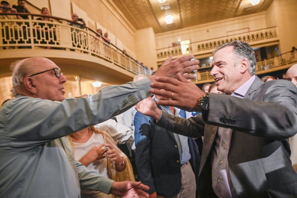 Reconocimiento al compañero ex intendente y presidente electo de la República,Yamandú Orsi, por parte de la Intendencia y la Junta Departamental de Canelones.