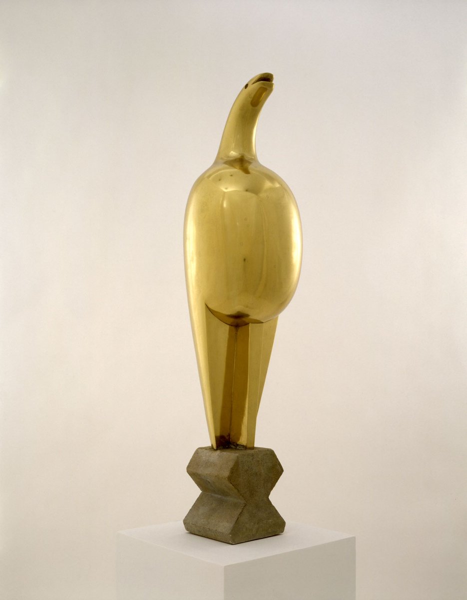 #HappyBirthday Constantin Brancusi 🎂

Nasceva oggi #ConstantinBrancusi, tra i massimi esponenti della scultura del XX secolo, celebre per le sue forme scultoree portate all'estrema sintesi figurativa.

#PeggyGuggenheimCollection

🐦 Costantin Brancusi, "Maiastra" (1912)