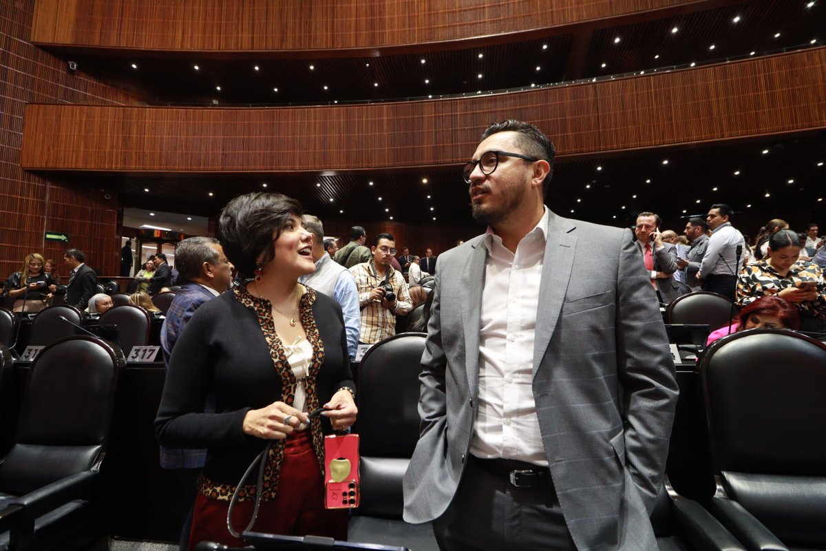 #ATENCIÓN 
Van contra el tráfico ilegal de armas
<a href="/emilianoalvarez/">Emiliano Alvarez</a> <a href="/DiputadosMorena/">Tus Diputadas y Diputados Morena</a> <a href="/Mx_Diputados/">H. Cámara de Diputados</a> #ULTIMAHORA 
noticiascd.mx/van-contra-el-…